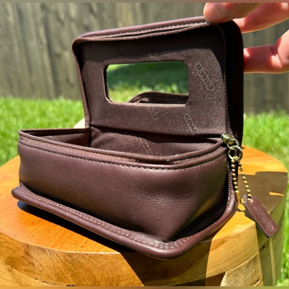 Coach Vintage leather Chubby travel cosmetic case - Picture 2 of 8